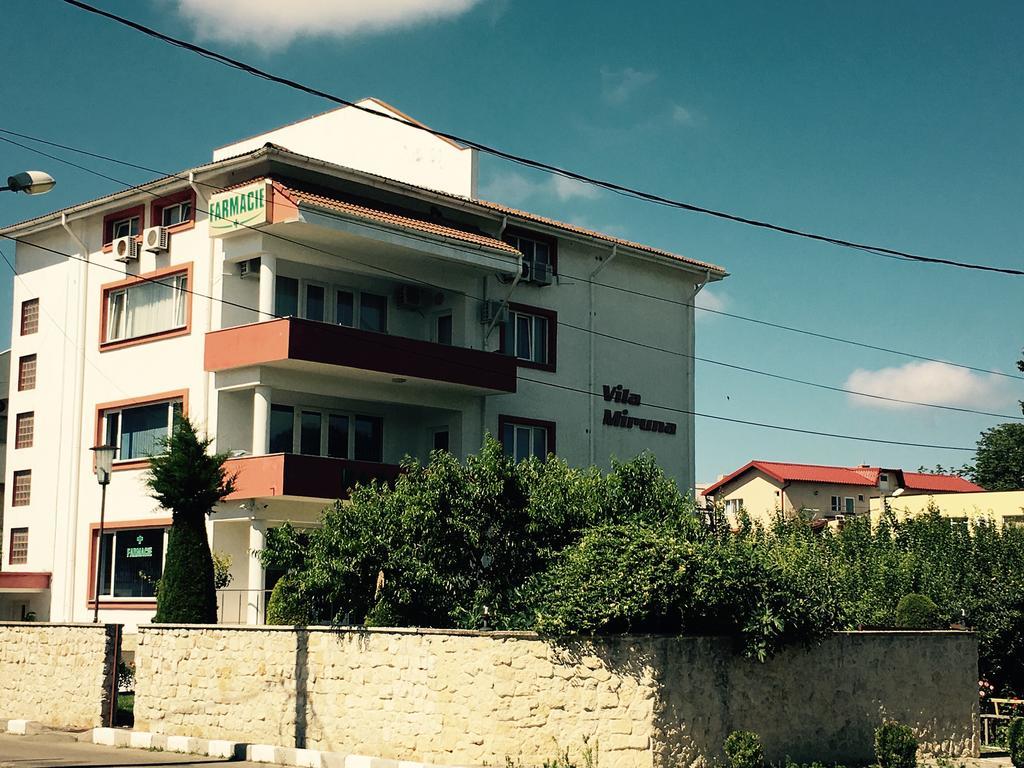 Vila Miruna Hotel Западен Ефорие Екстериор снимка